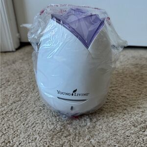 Young Living White and Purple Aroma Diffuser